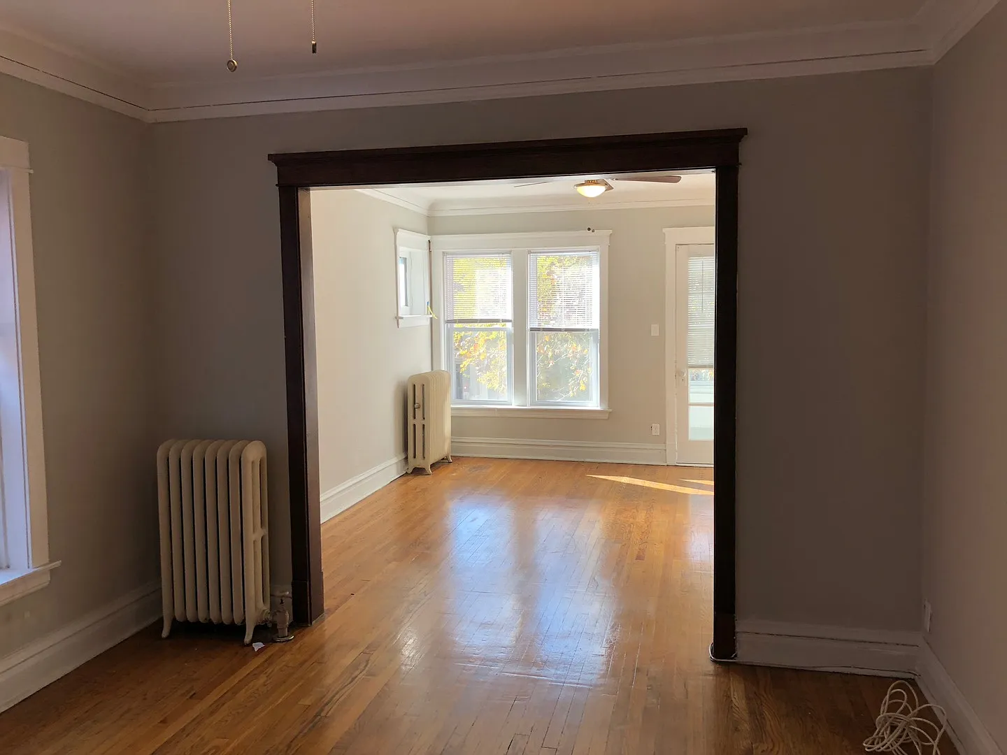 2 bed, 875 sqft, $1,975 — Photo 2