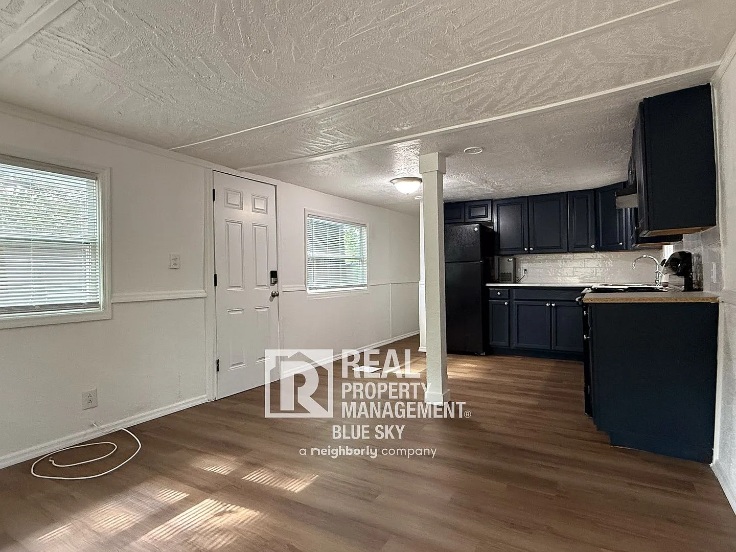 2 bed, 1.0 bath, 528 sqft, $1,100 — Photo 2