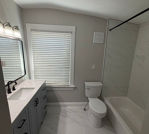 2nd image of 409 Warner St #2