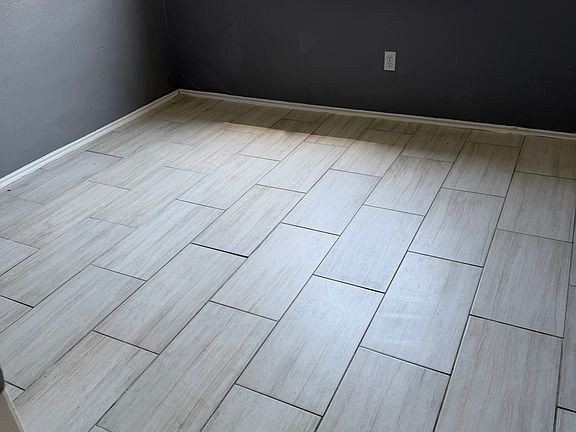 4th image of 2323 Quail Place Dr