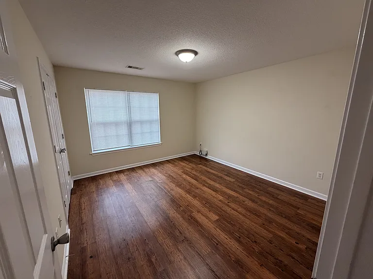 259 Canterberry Pl — Photo 4