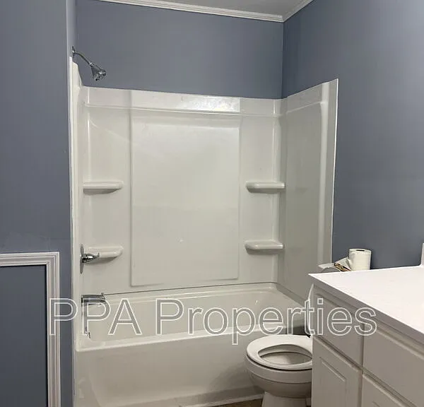 221 Willow Ave — Photo 1