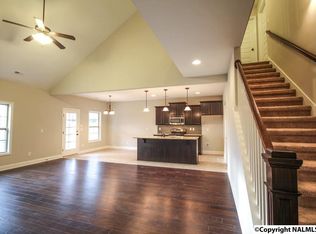 1094 Riverton Rd, Huntsville, AL 35811