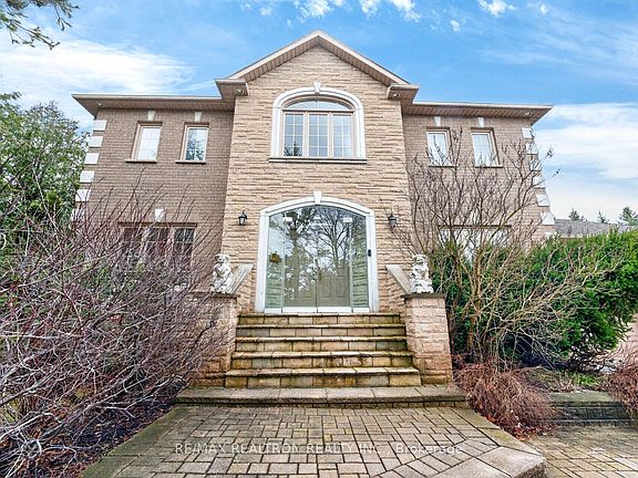 4th image of 385 Calvert Rd