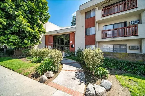 20234 Cantara St Photo 1