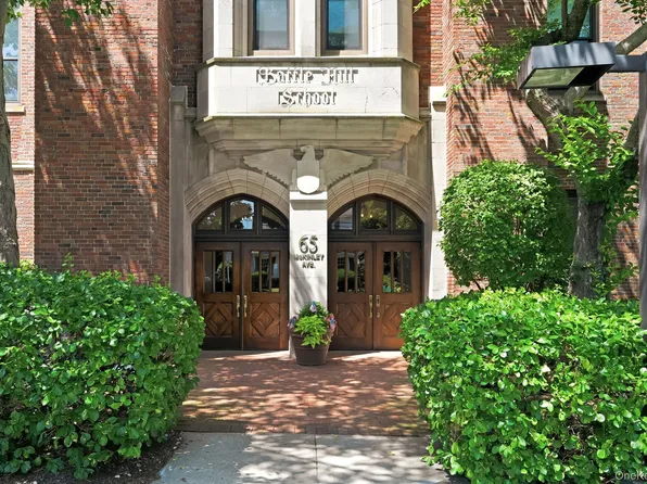 65 McKinley Avenue #C2-5, White Plains, NY 10606