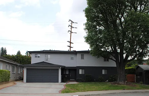 360 Grace Dr Photo 1