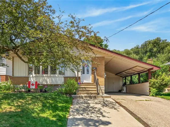 33 Ruskview Rd, Kitchener, ON N2M 4S1
