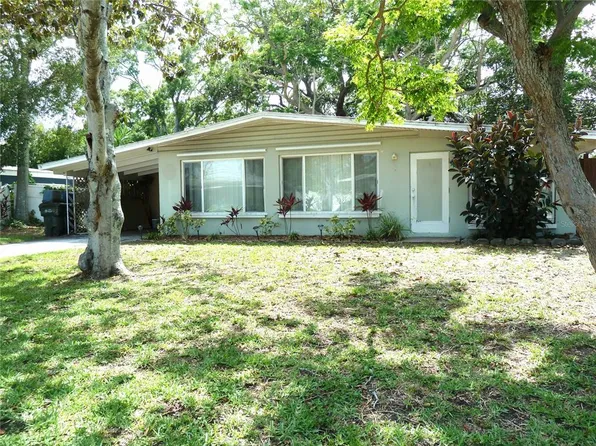 411 11th St NW, Largo, FL 33770