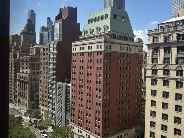 71 Park Avenue image 10 of 11