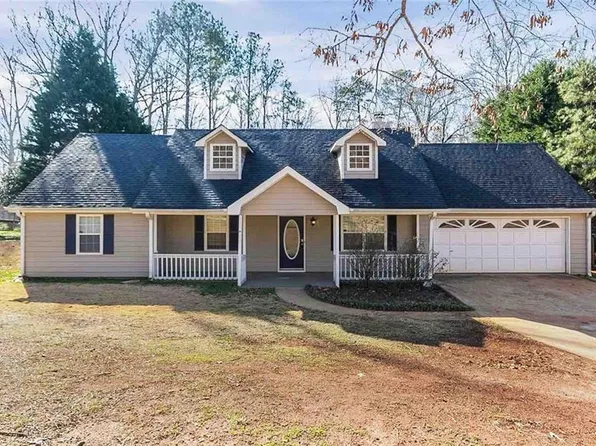 205 Willow Shoals Dr, Covington, GA 30016
