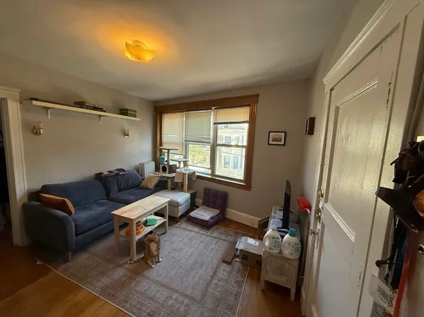 97 Hancock St, Cambridge, MA