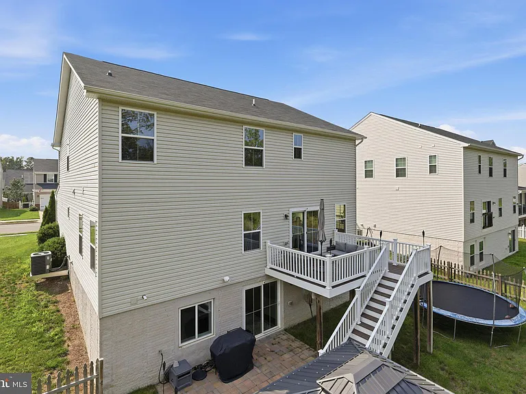 9202 Wood Creek Cir — Photo 51