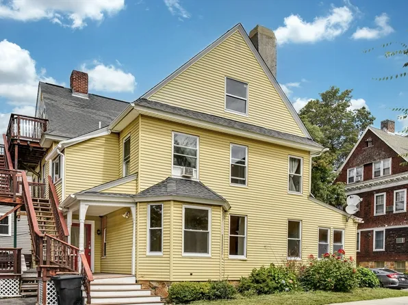 34 William St, Worcester, MA 01609