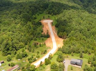 16 Freedom Estate Rd, Clarkson, KY 42726