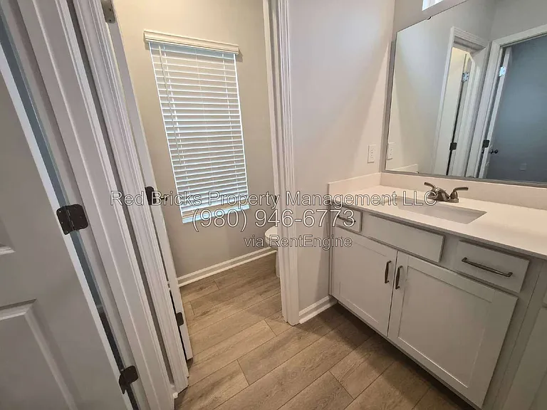 6510 Harlech St — Photo 10