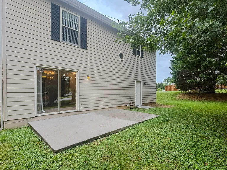843 Claybrook Ct — Photo 23