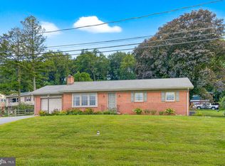 3178 Bowman Rd, Lancaster, PA 17601