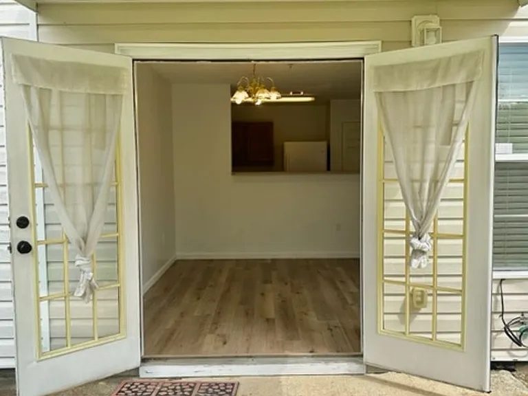 209 Swaying Pine Ct — Photo 12