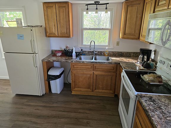 3rd image of 6354 Mackville Rd