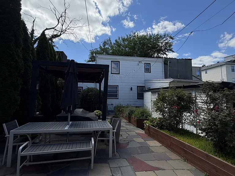 638 N 5th St #4 — Photo 17