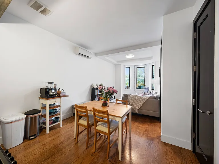 1054 Park Pl #3D — Photo 5