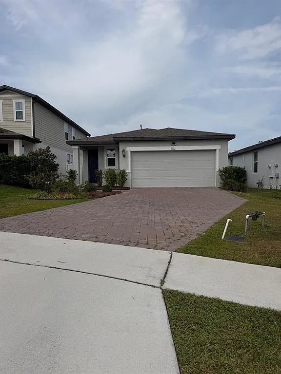 Building Photo - 3732 Shoveler Ave