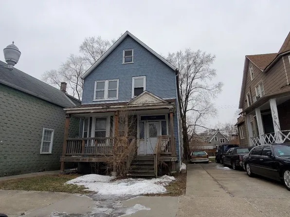 13436 S Brandon Ave, Chicago, IL 60633