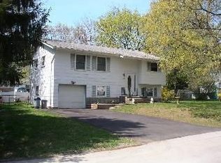 43 Addison Rd, Fishkill, NY 12524