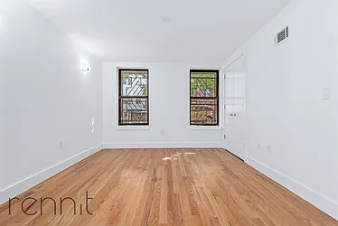 Rented by Rennit Inc.