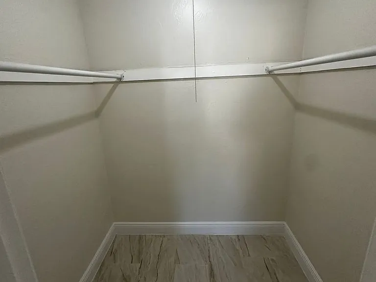 901 SW 62nd Ter — Photo 15