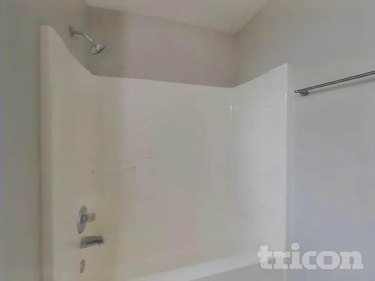 2880 Lakestream Dr — Photo 11