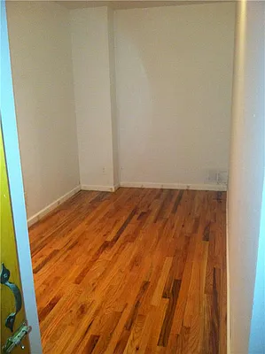 Rented by R New York | media 30