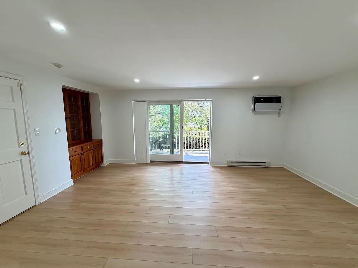 22 Hamilton Rd — Photo 2