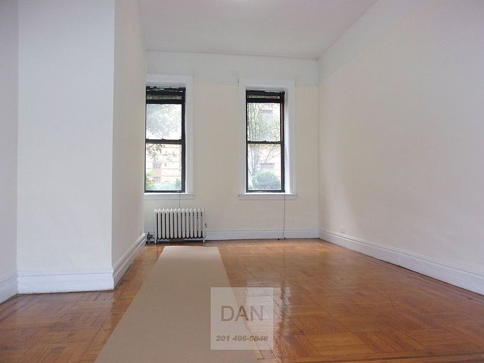 1st image of 4871 Broadway APT 1L