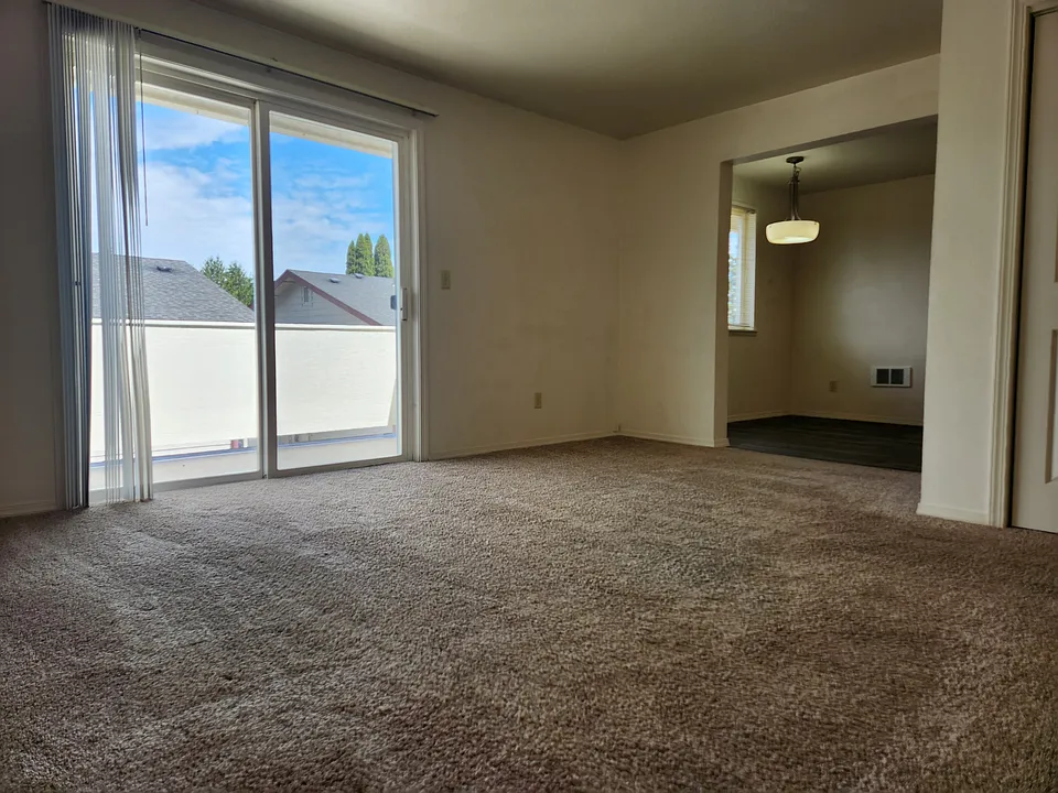307 Solberg St SW #7
