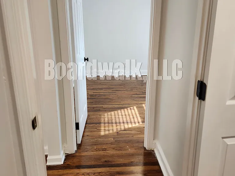 28 Orlando Ave — Photo 8