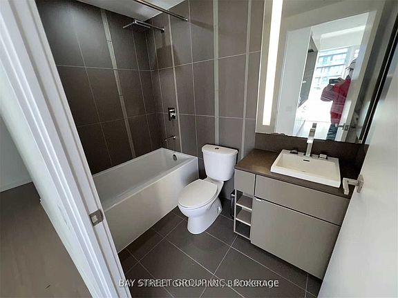 5th image of 101 Peter St #2406