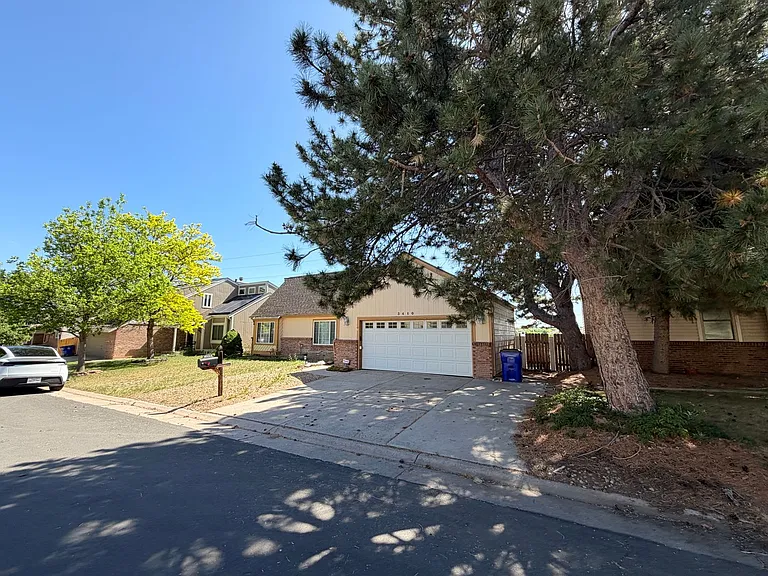 3410 S Halifax Way — Photo 40