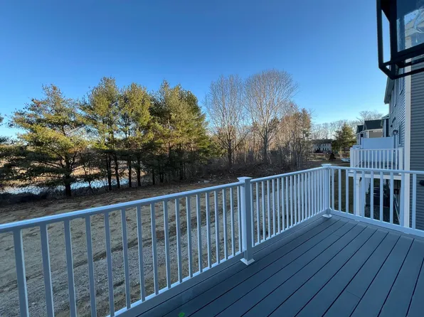 24 Juniper Lane, Portsmouth, NH 03801