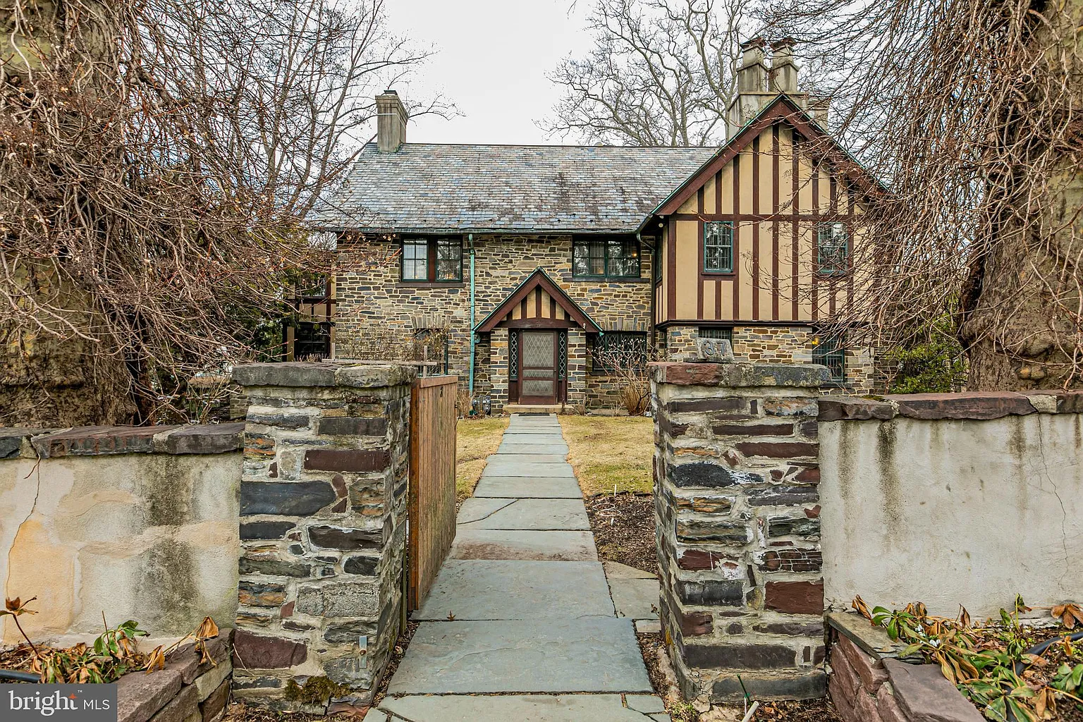37 Cleveland Ln photo 1
