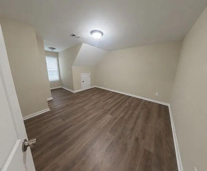 182 N Burson Ave — Photo 11