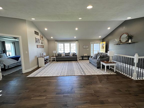 3rd image of 1115 Bemis Dr