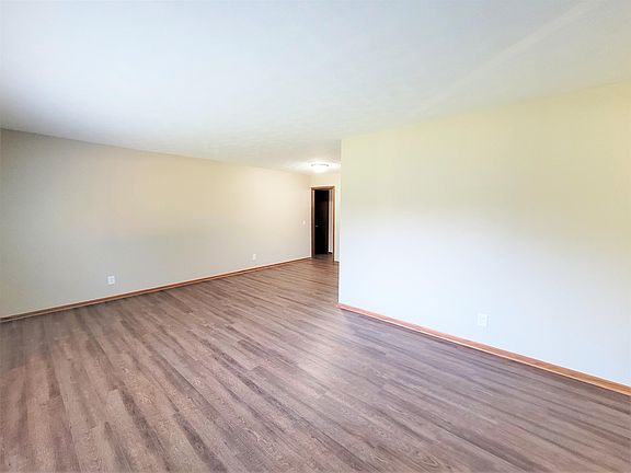 5th image of 1251 Deanna Dr