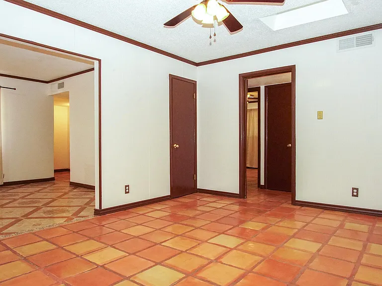 356 Coral Hills Rd — Photo 7