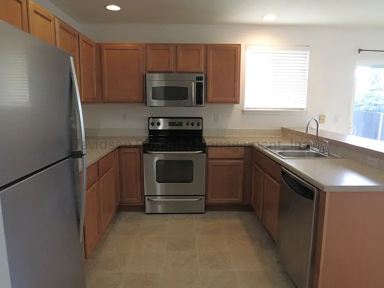 7629 Autumn Knoll Dr — Photo 7