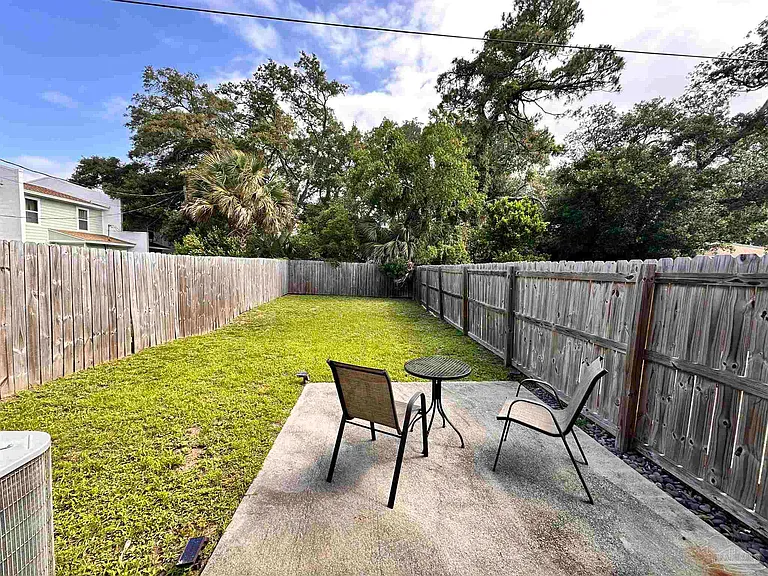 980 W Zarragossa St — Photo 12