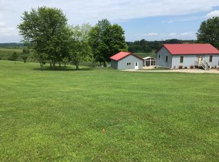 949 Hopewell Rd N, Hopewell, OH 43746