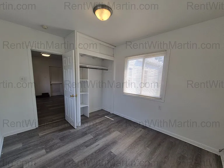137 Hope Ave — Photo 12