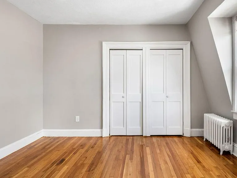 501 Warren St #6 — Photo 10